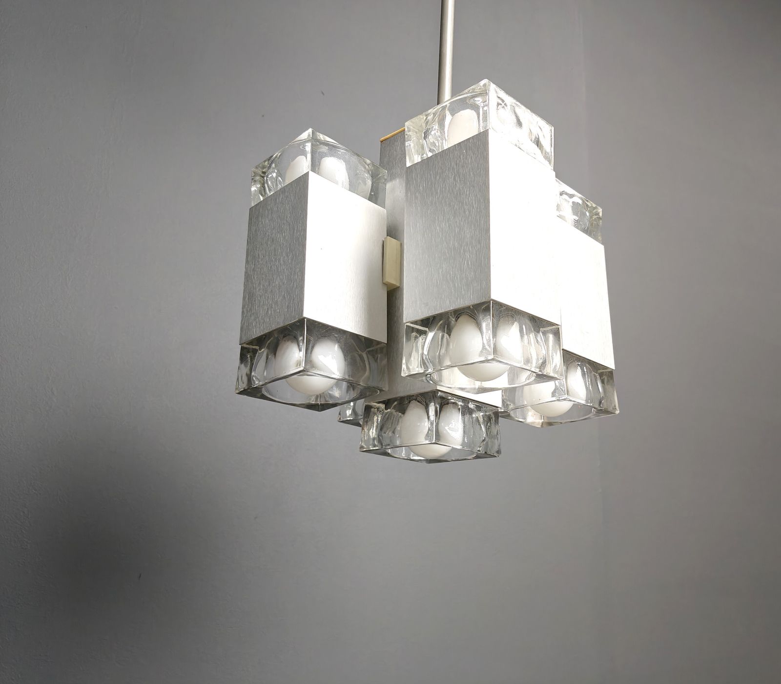 photo furniture Vintage Italian Cubic Chandelier By Gaetano Sciolari, 1970s