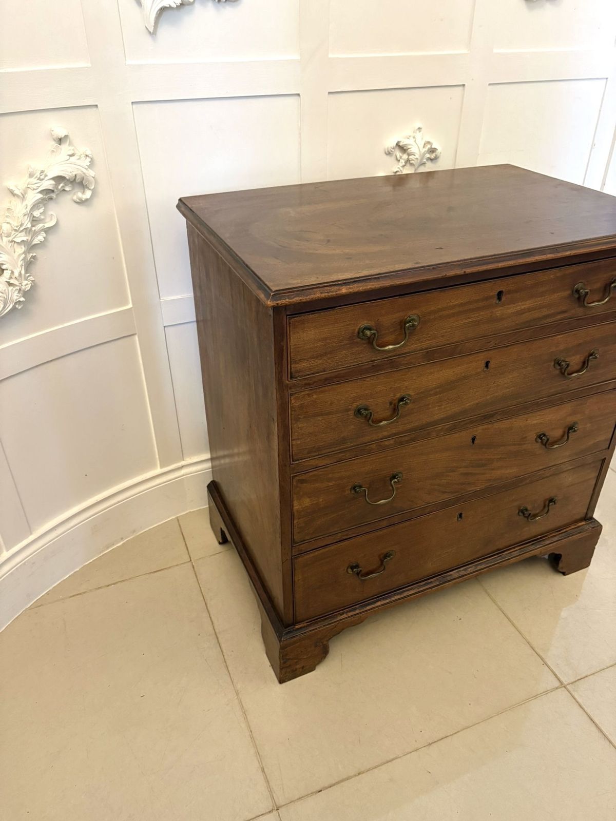 photo furniture Antique 19th Century Quality Mahogany Chest Of 4 Drawers