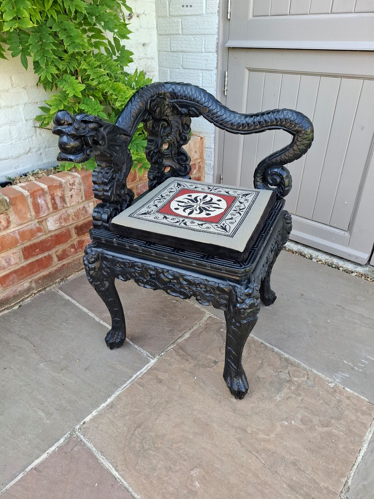 Qing Dynasty 19th Century Chinese Dragon Chair