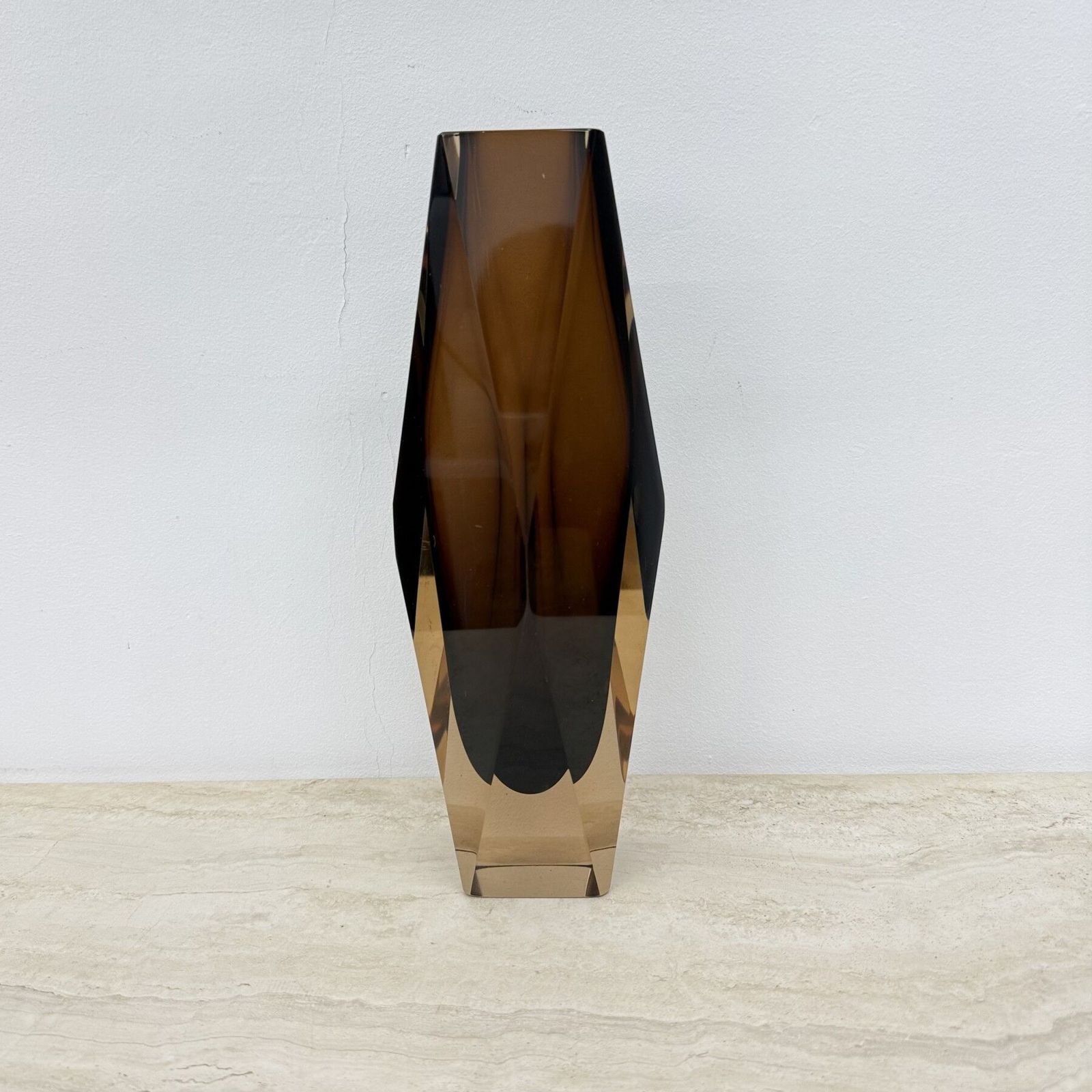 photo furniture Murano Sommerso Geslepen Glazen Vaas Van Flavio Poli, Jaren 1970