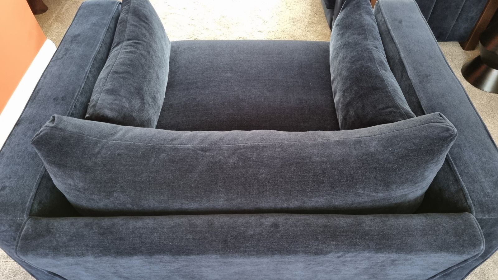 Sofology Brantwood Loveseat – Navy Blue Fabric – Excellent Condition – Original Rrp1399 photo vinterior