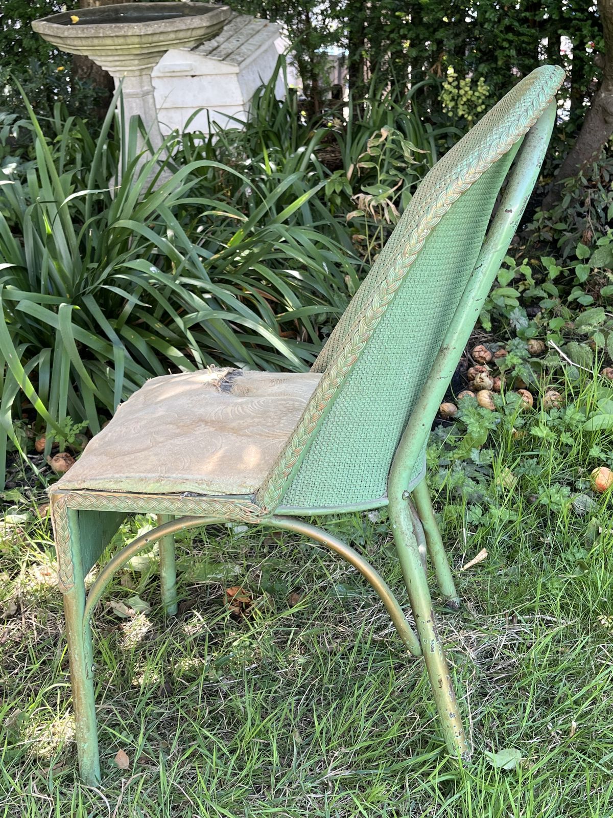 photo furniture Vintage William Morris Co ‘Sirrom’ Flat Weave Chair In Pea Green & Vintage Sanderson Seat Fabric