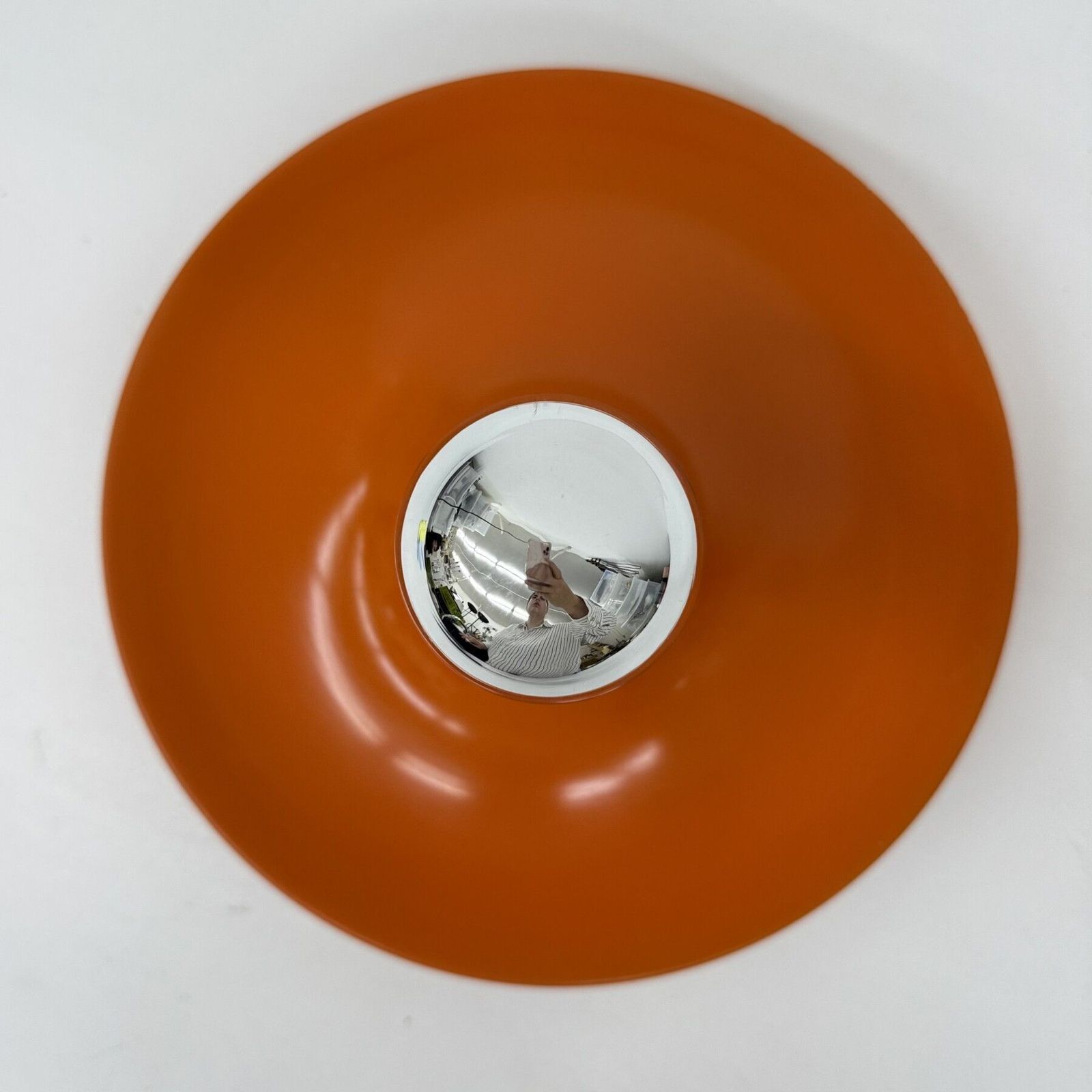 photo vinterior Mid Century Design Honsel Oranje Space Age Schijflamp, Jaren 1970, Toegeschreven Aan Charlotte Perriand Voor Les Arcs