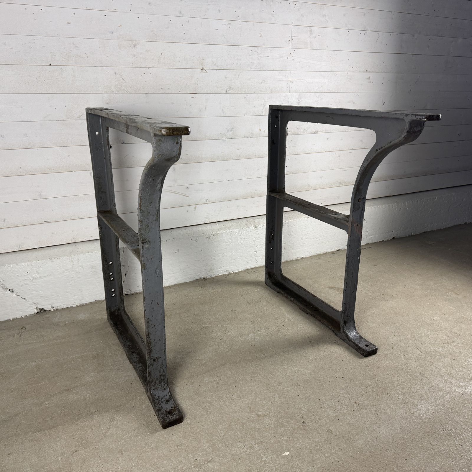 Pair Of Antique Cast Iron Bench Legs photo Home Decor