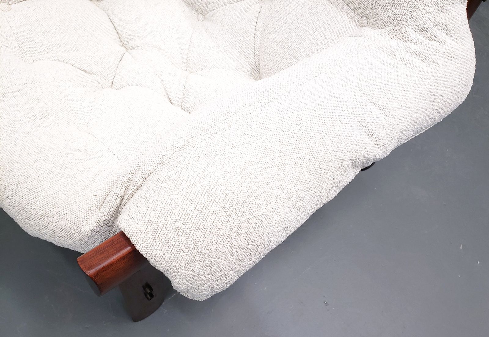 photo furniture Percival Lafer Armchair And Footstool, Model Mp41 In Premium Ivory Boucle
