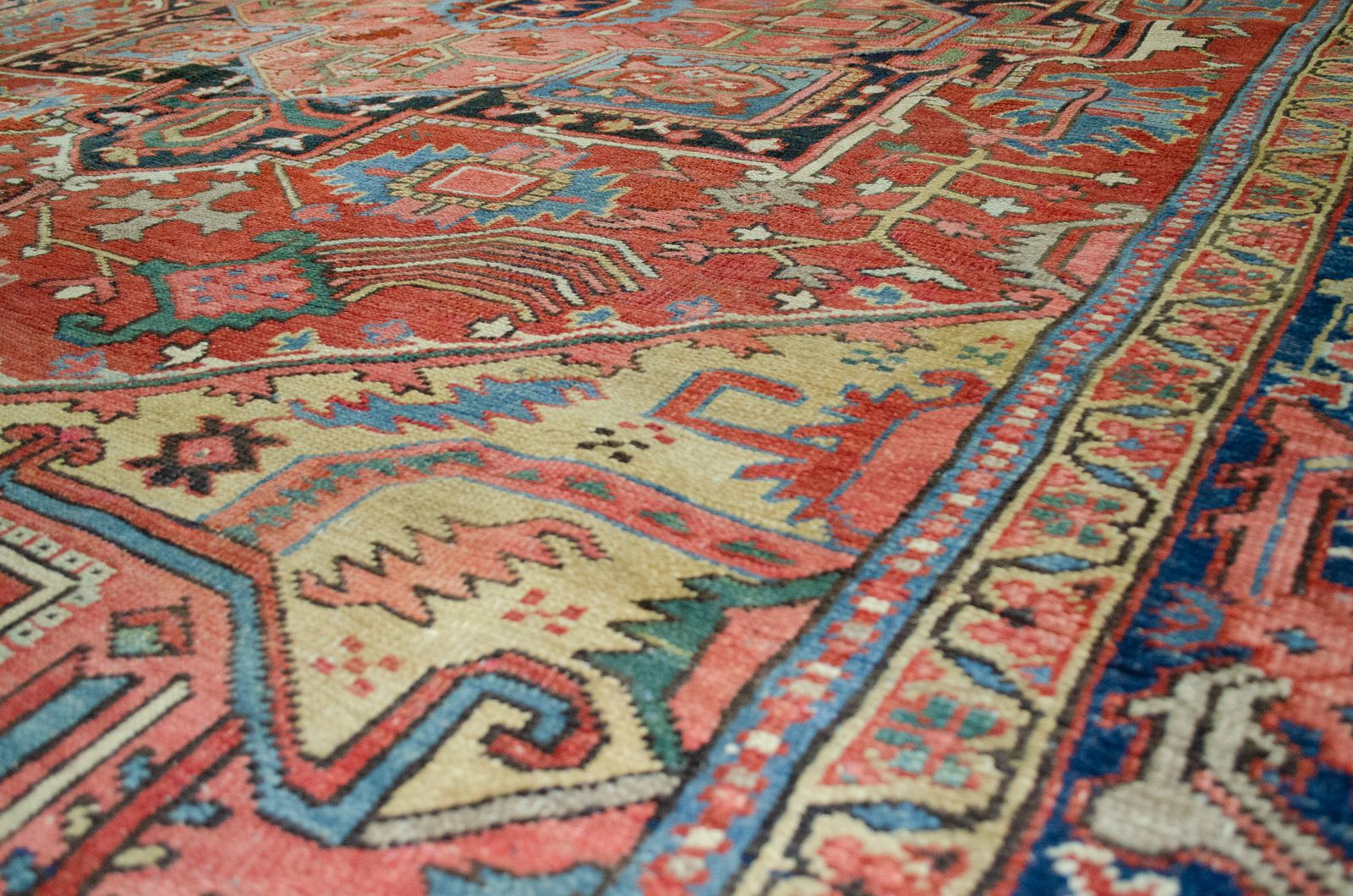 Antique Bakhshayesh Carpet 380x294cm photo for sale