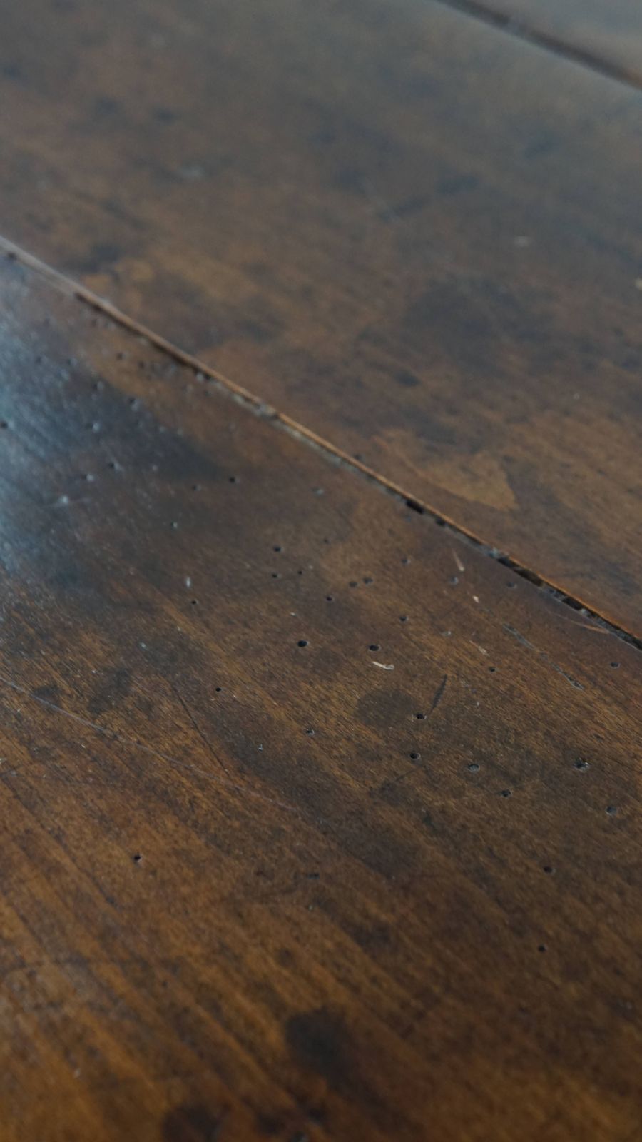 photo vinterior Antieke Franse Eettafel Van Fruithout Uit De 18e Eeuw Met 2 Lades En Mooie Patina