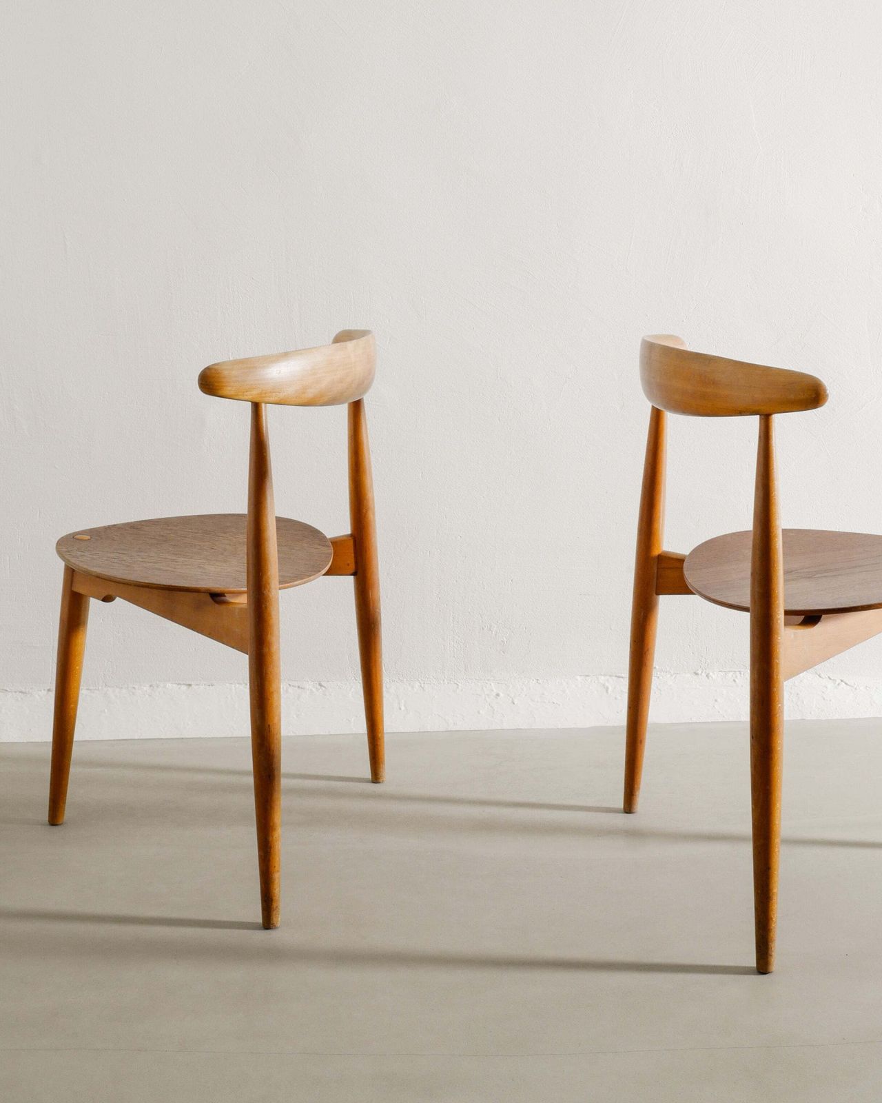 Set Of Eight Danish Mid Century Wooden "Heart" Dining Chairs In Oak & Teak By Hans J Wegner For Fritz Hansen, 1950s photo for sale