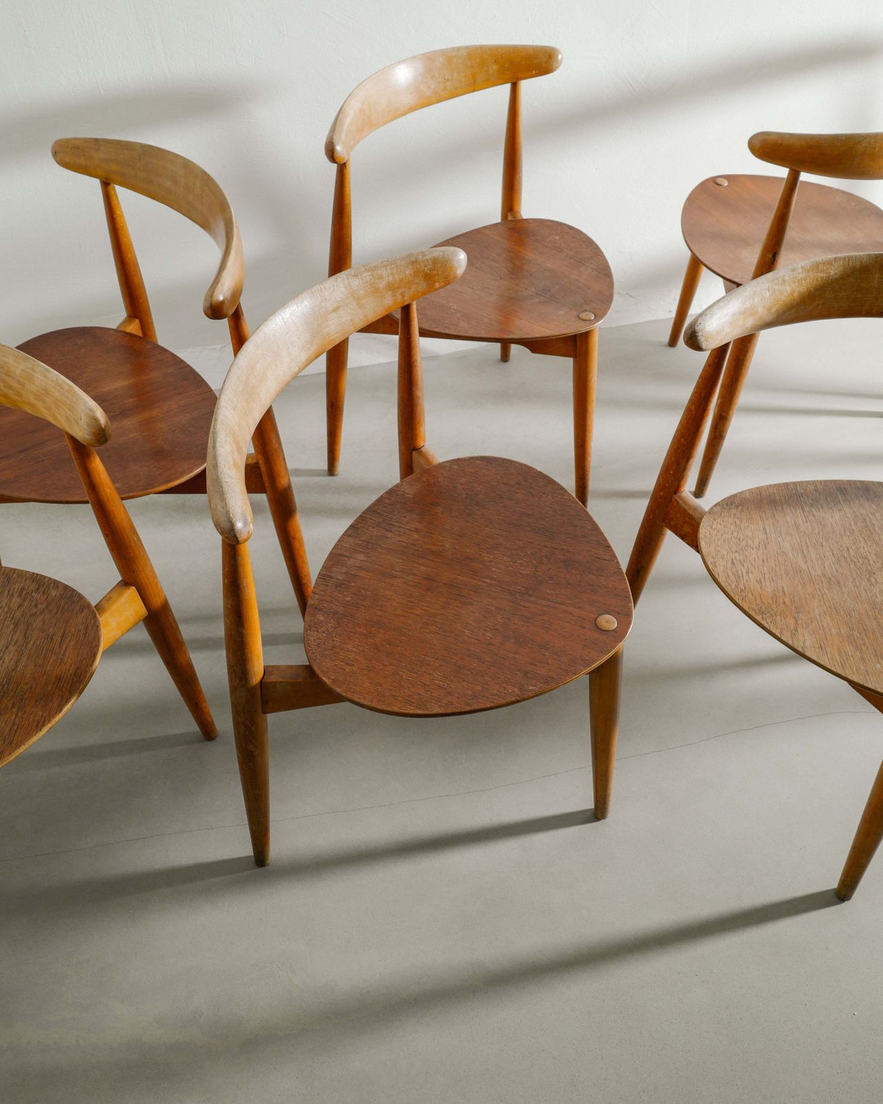 Set Of Eight Danish Mid Century Wooden "Heart" Dining Chairs In Oak & Teak By Hans J Wegner For Fritz Hansen, 1950s photo 9500.0