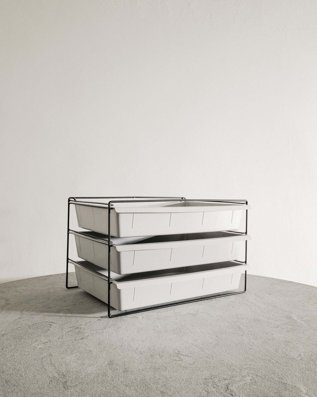 French Mid Century File Magazine Rack In Black Metal & Grey Plastic Drawers By Charlotte Perriand, 1950s