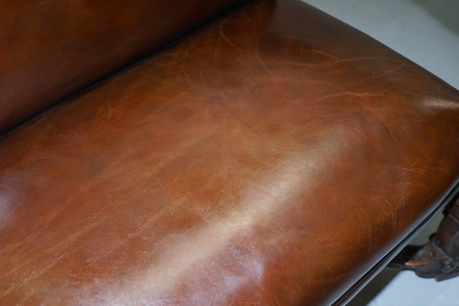 1850 Palatial Venetian Carved Walnut Leather Bench Valentino Panciera Besarel photo 40000.0