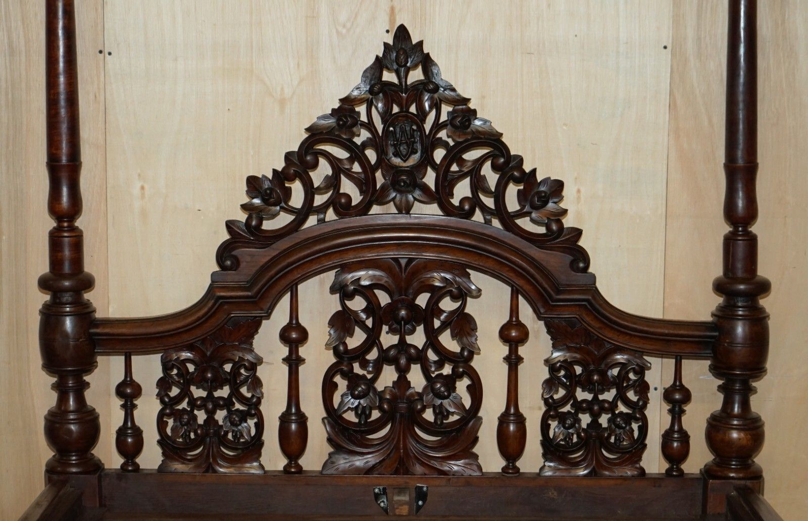 Antique 18th Century Heavily Carved Four Poster Bed Sublime Detail Must See photo 12500.0