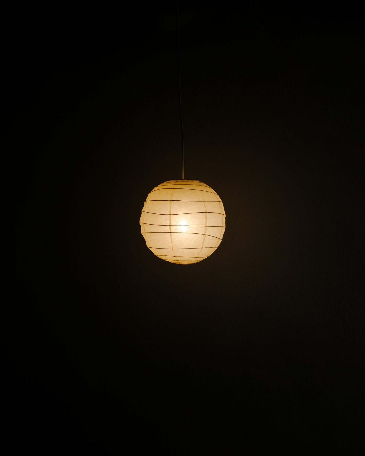 Vintage Japanese Mid Century Washi Paper "30d" Ceiling Pendant Lamp By Isamu Noguchi For Ozeki & Co, Japan 1980s photo for sale
