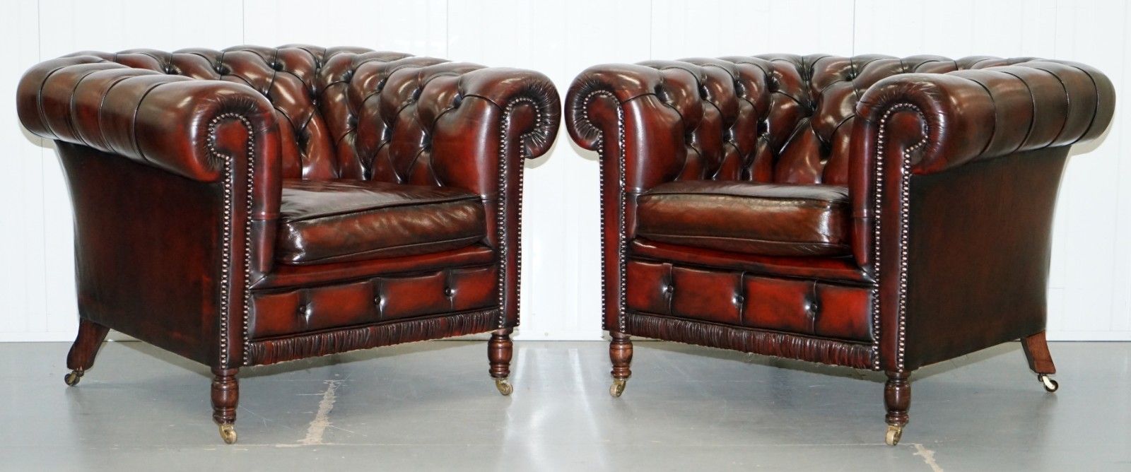 Restored Bordeaux Leather Chesterfield Club Suite Armchair & Sofa On Turned Legs photo furniture