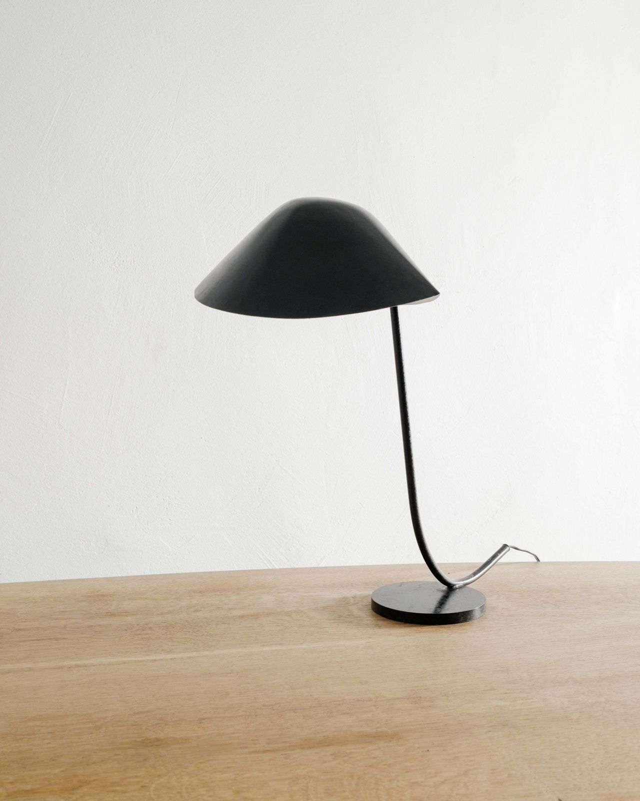 Serge Mouille "Antony" Table Lamp, 1950s photo furniture