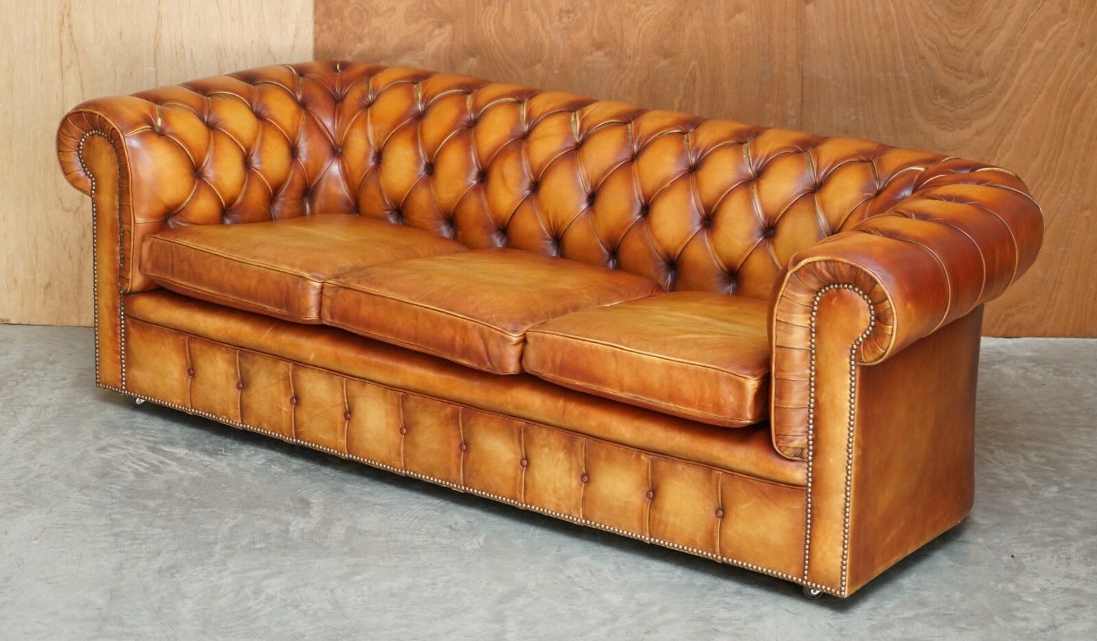Old Chesterfield Club Three Piece Sofa & Pair Of Armchairs Suite Brown Leather photo vintage