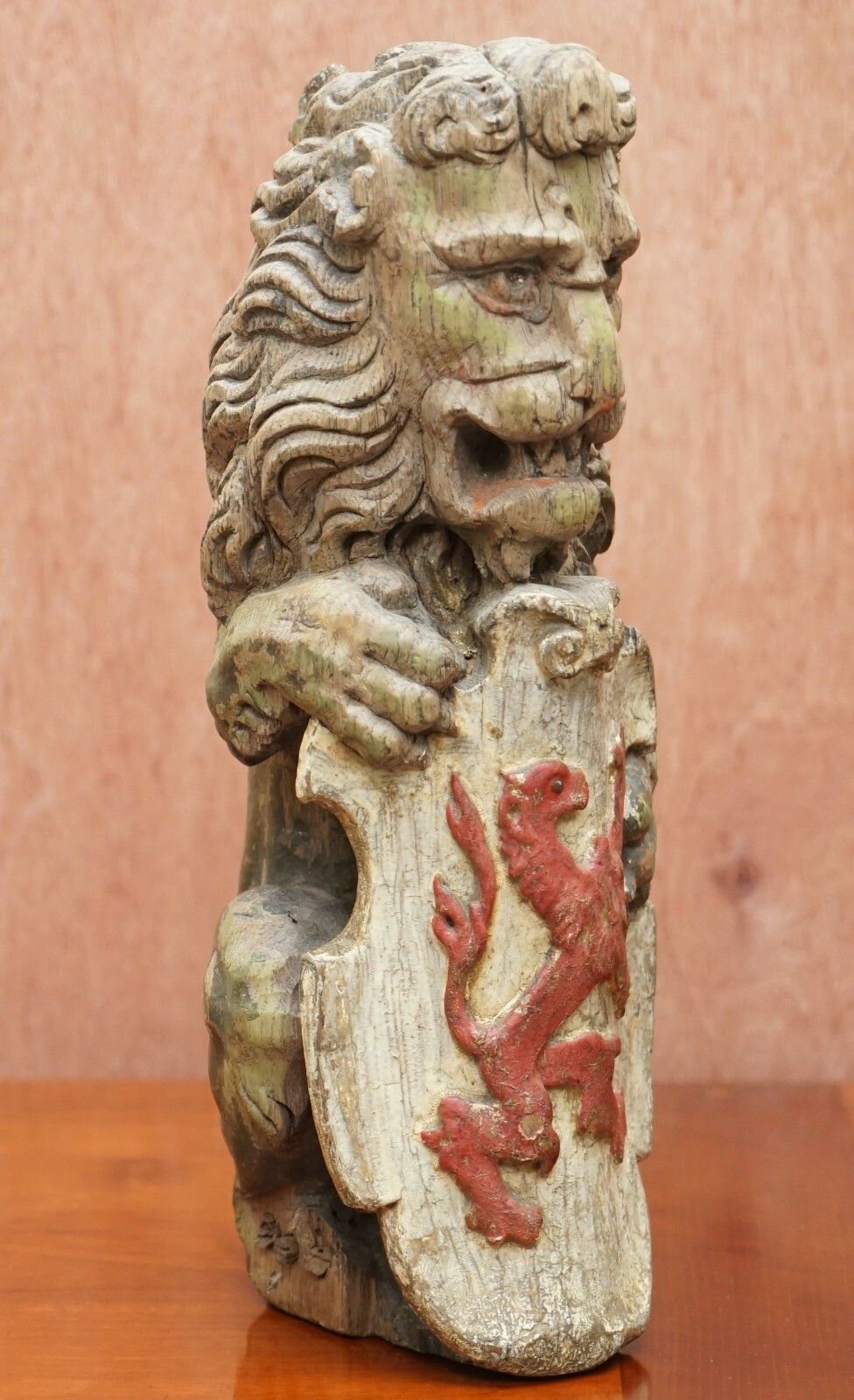 Pair Of 1615 English Polychrome Painted Heraldic Lion Newel Banisters Finials photo for sale