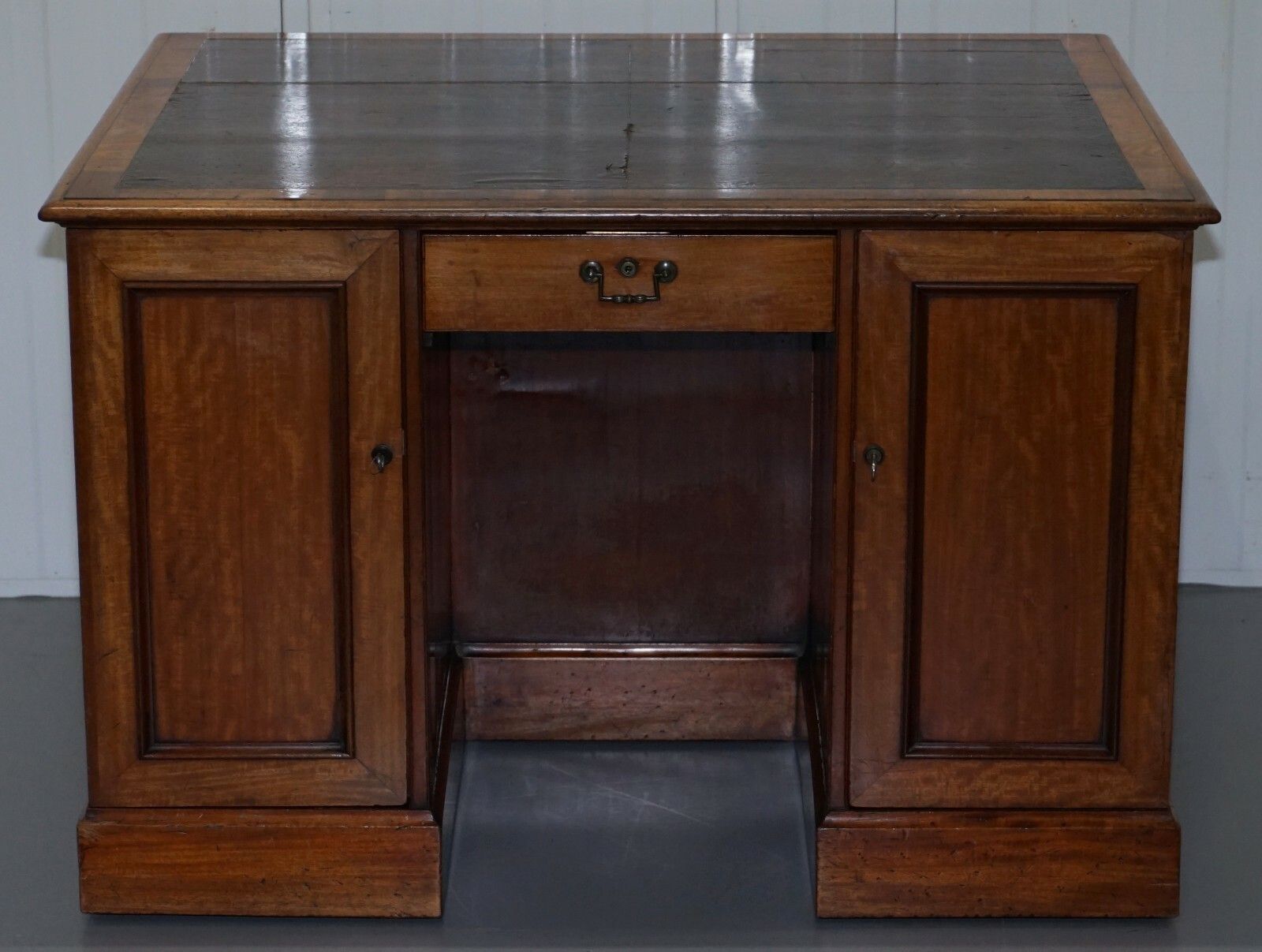 Rare 1794 George III Gillows Of Lancaster Double Sided Postmasters Sorting Desk photo for sale