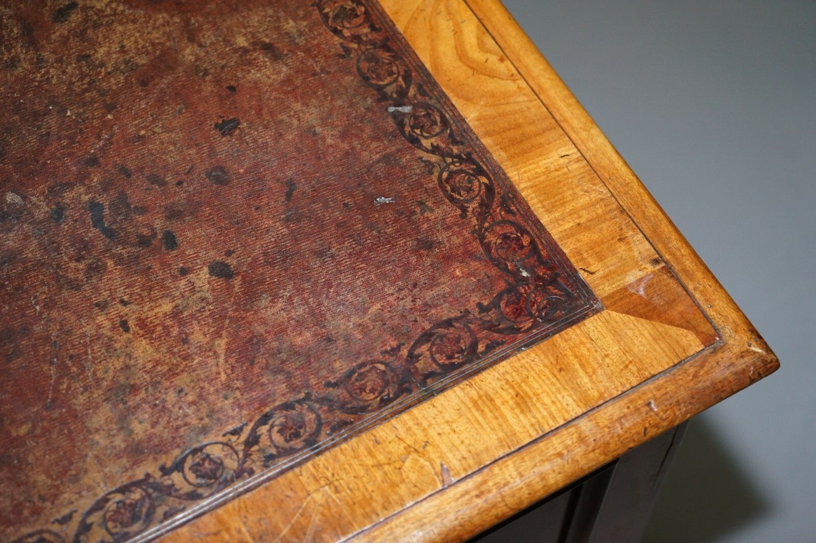 Rare 1794 George III Gillows Of Lancaster Double Sided Postmasters Sorting Desk photo 8500.0