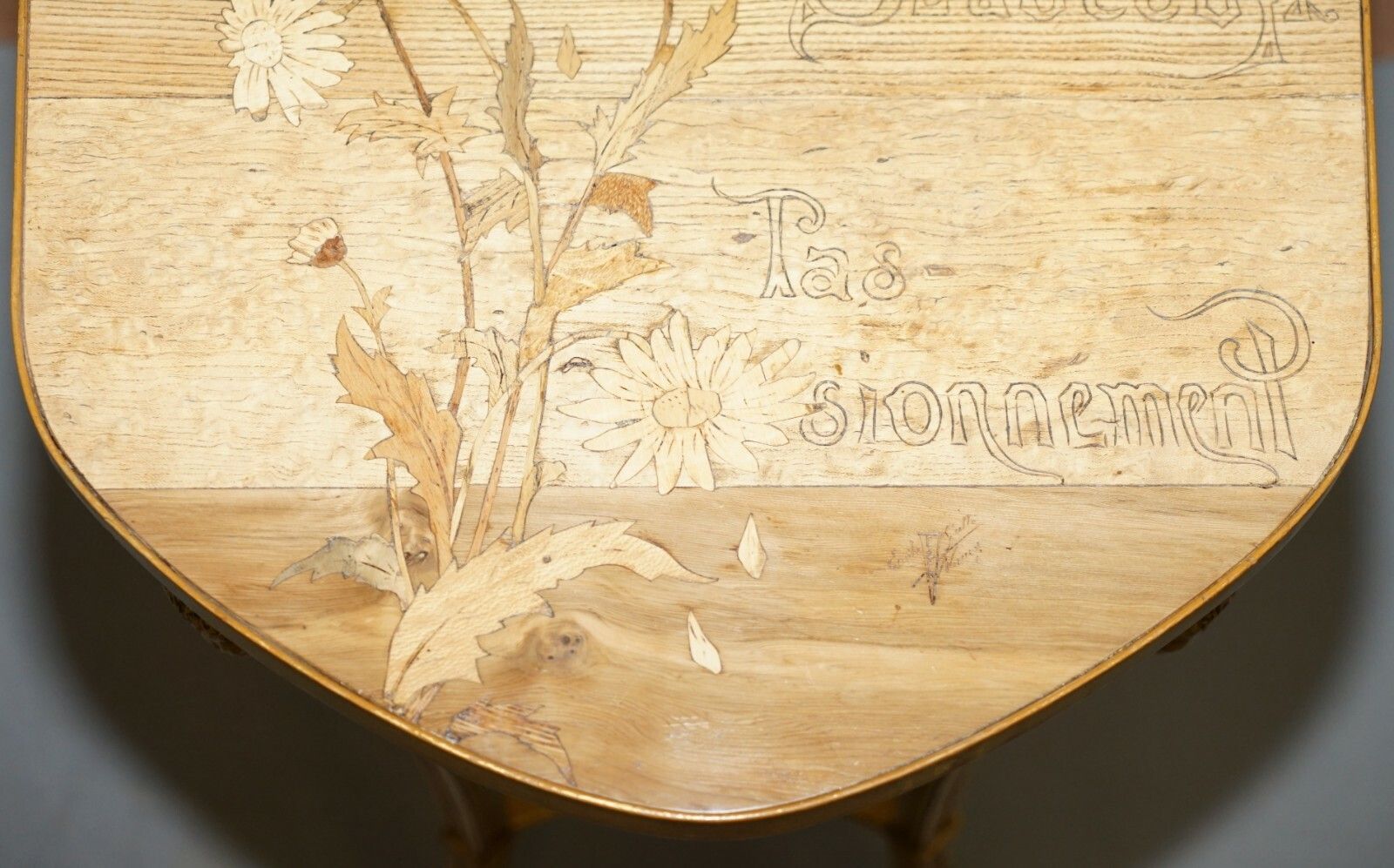 Very Rare Emile Galle Romantic Specimen Wood Table Un Peu Beaucoup Passionnement photo 7500.0
