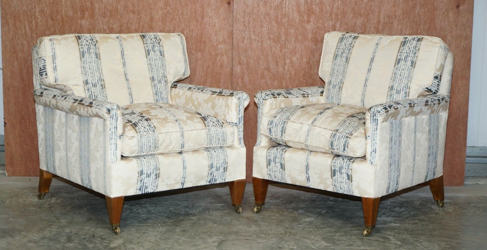 English Country House Fine Three Piece Suite Sofa & Armchairs Feather Cushions photo buy