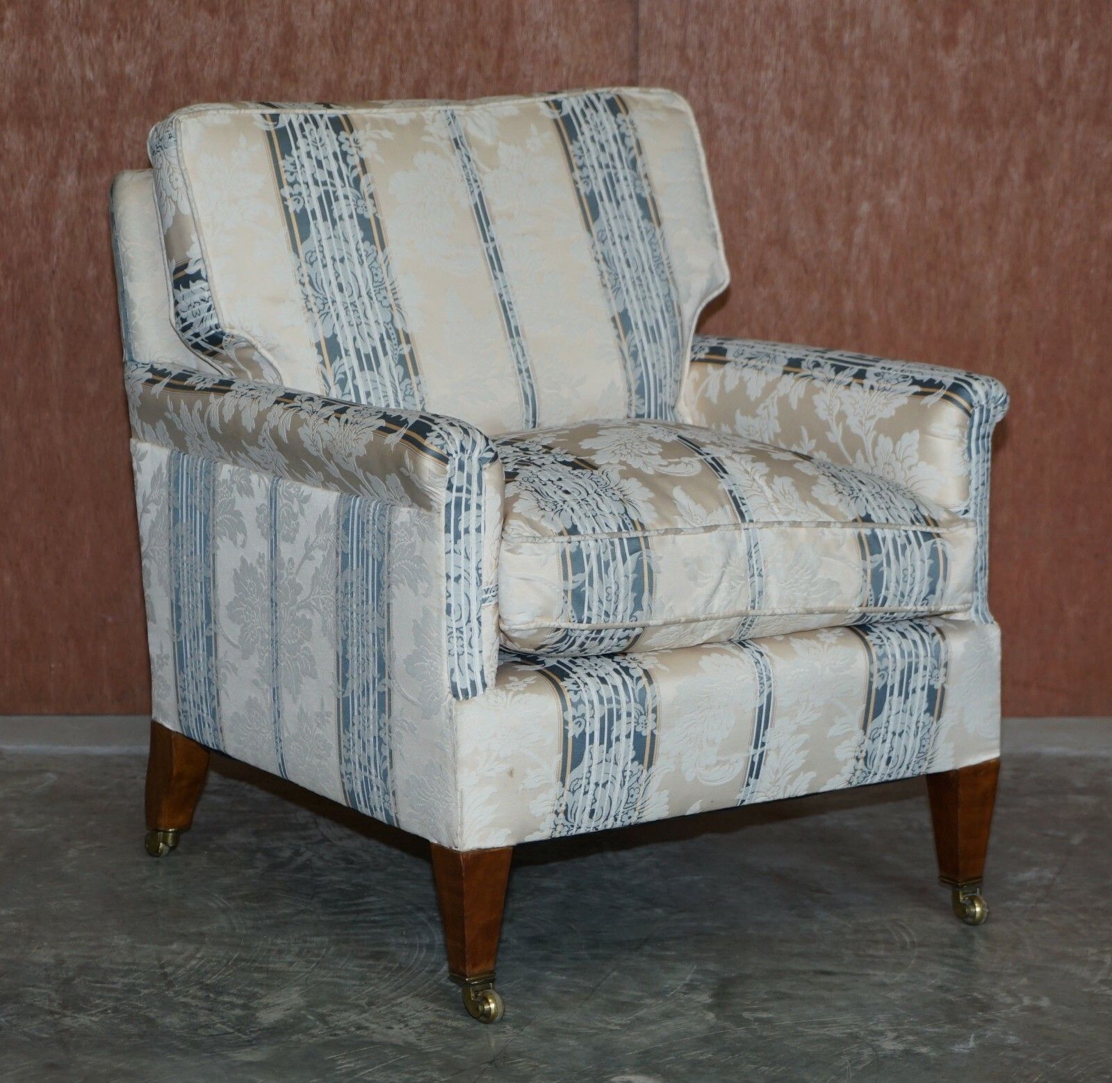 Furniture English Country House Fine Three Piece Suite Sofa & Armchairs Feather Cushions photo