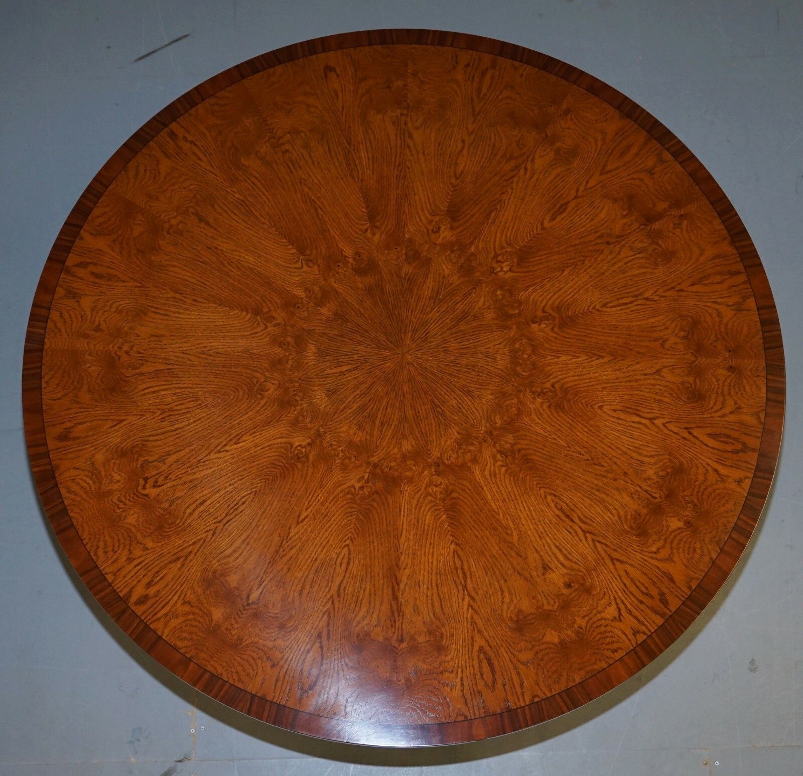 Brand New Cluster Oak Extending Jupe Round Dining Tables Seats 6 10 People photo 7500.0