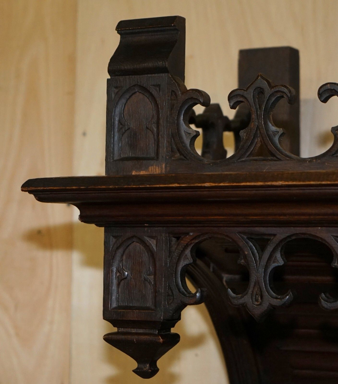 Fine Antique Circa 1860 Jacobean Gothic Revival Hand Carved Porters Hall Chair photo vinterior