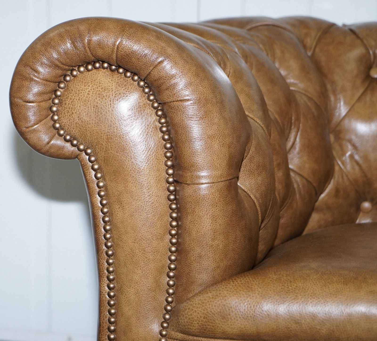 photo furniture Restored Victorian Walnut Framed Chesterfield Club Sofa Heritage Brown Leather