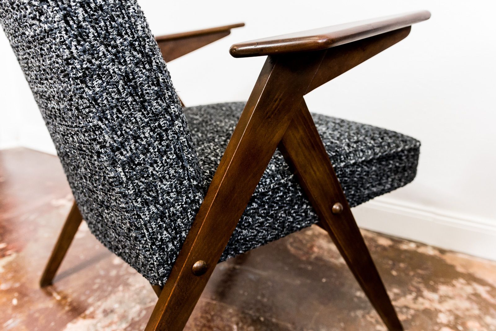 photo vinterior Mid Century Modern "Bunny" Armchairs, Poland, 1970's, Set Of 2