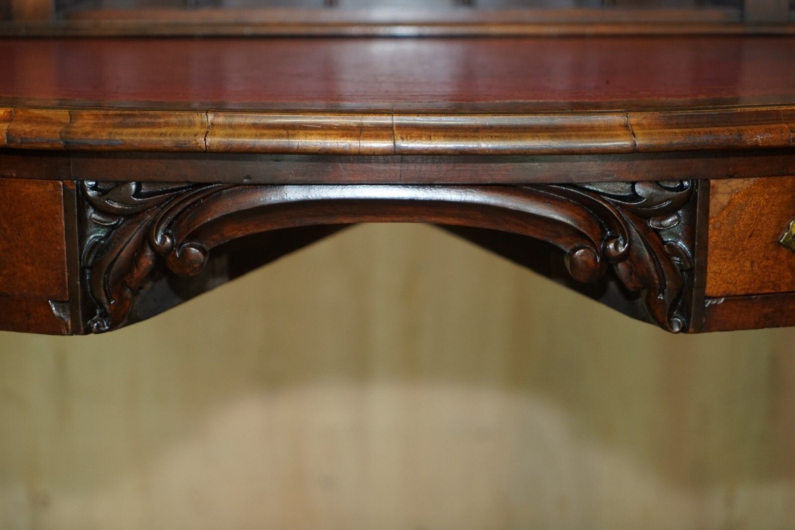 photo vinterior Antique Circa 1850 Patrick Beakey Dublin Oxblood Leather Demi Lune Gallery Desk