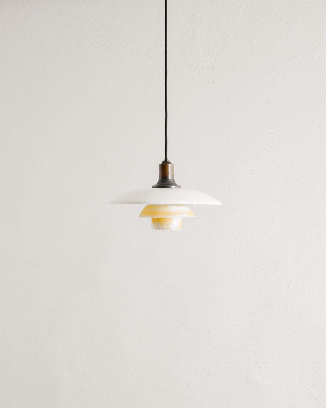 Poul Henningsen "D.R.P / Ph 3,5" Lamp, 1930s photo furniture