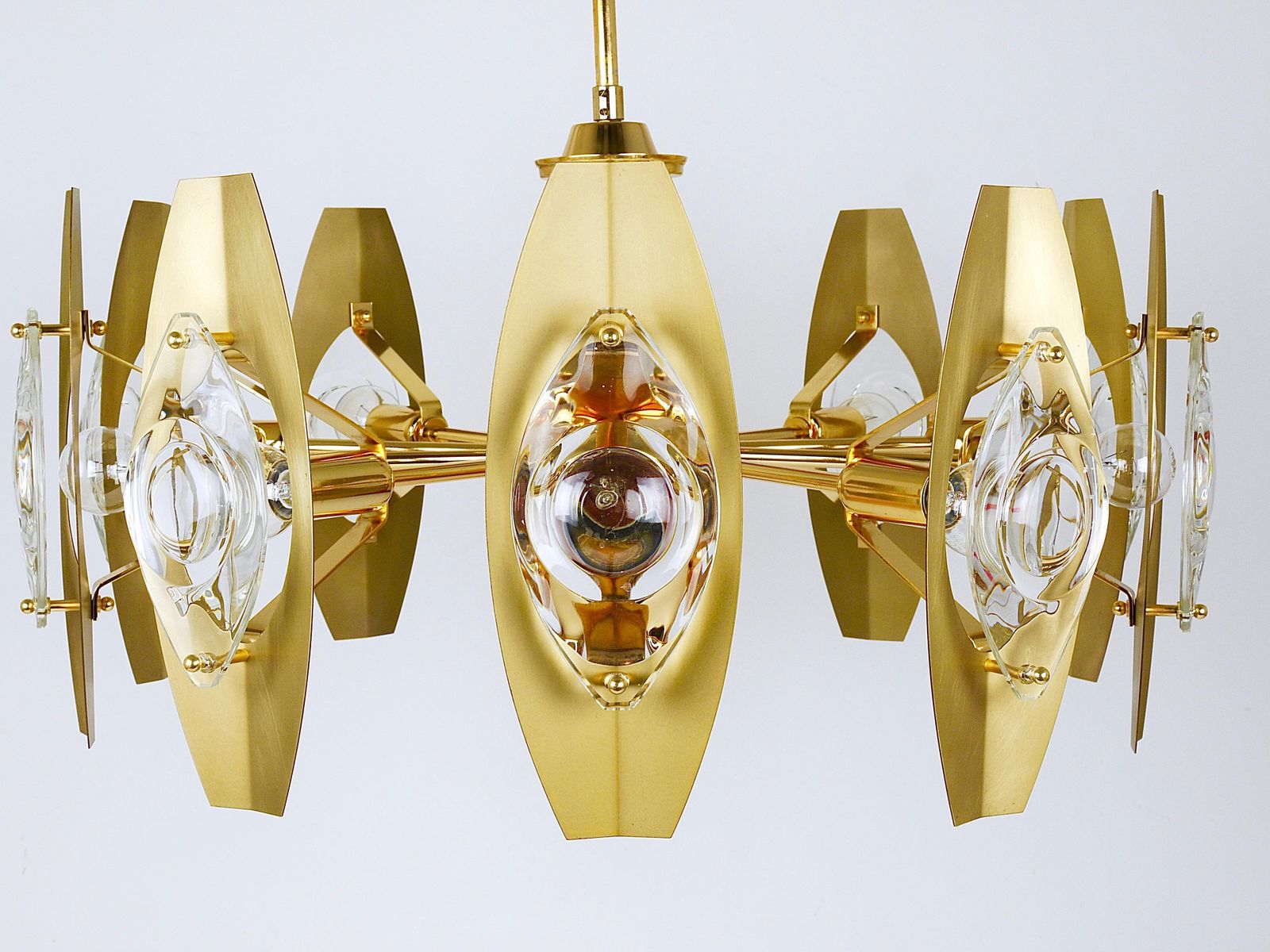 Oscar Torlasco 25“ Brass Chandelier With Optical Prism Lenses, Italy, 1970s photo vintage