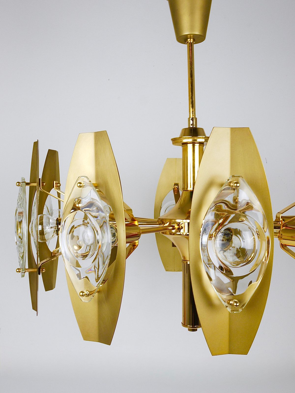 Lighting Oscar Torlasco 25“ Brass Chandelier With Optical Prism Lenses, Italy, 1970s photo