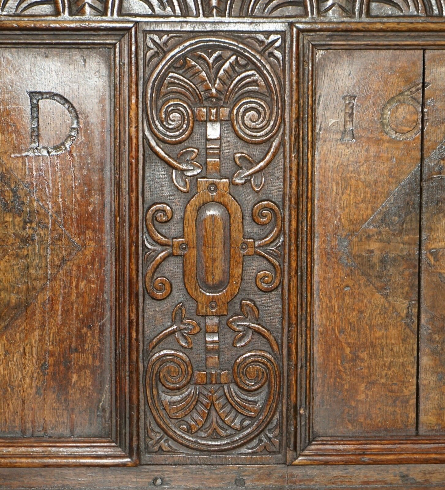 1642 Dated Charles I / Jacobean Hand Carved English Oak Coffer Linen Chest Trunk photo Furniture