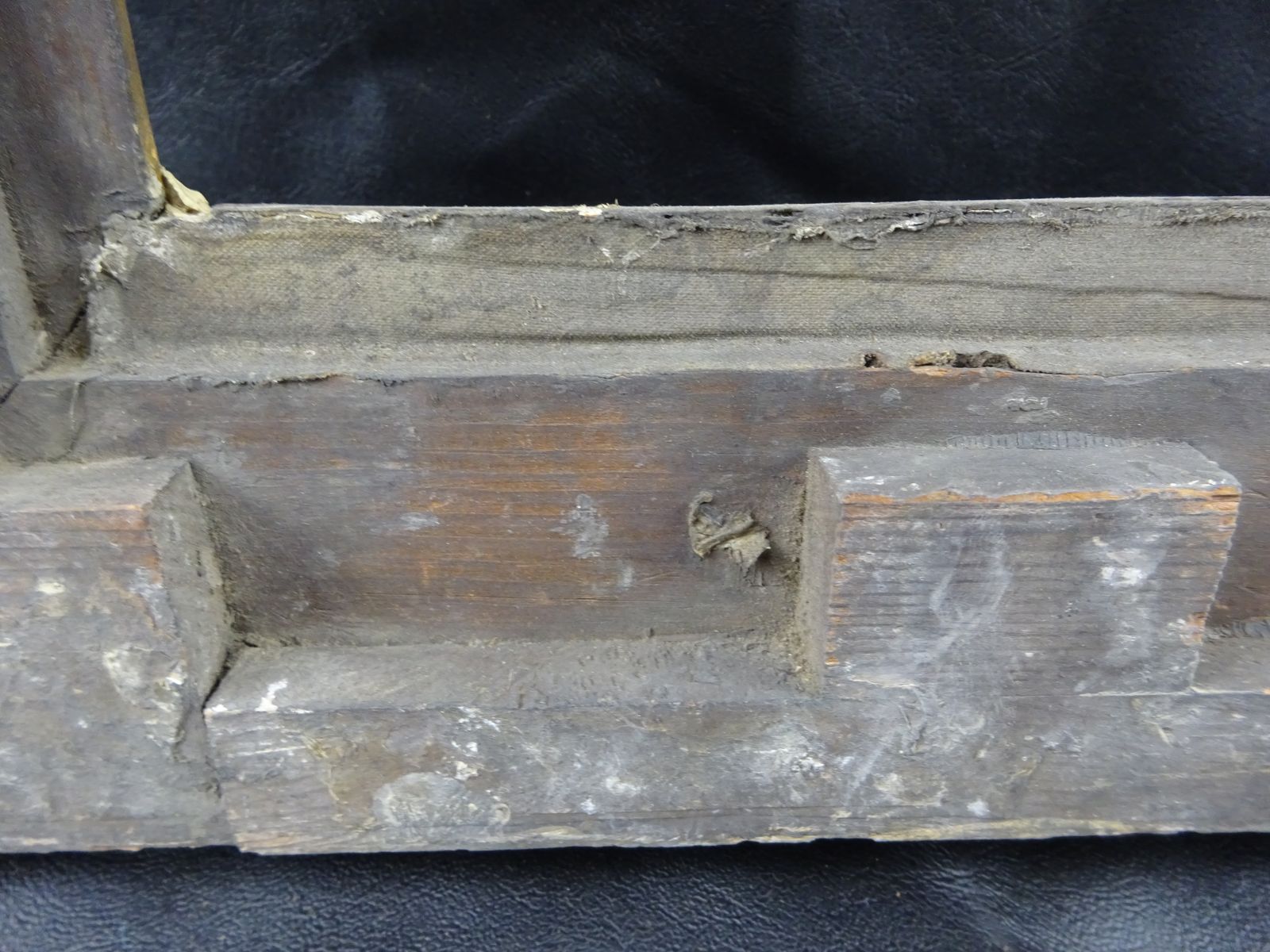 Victorian Gilt Gesso Frame (No Glass) As Found. photo vinterior