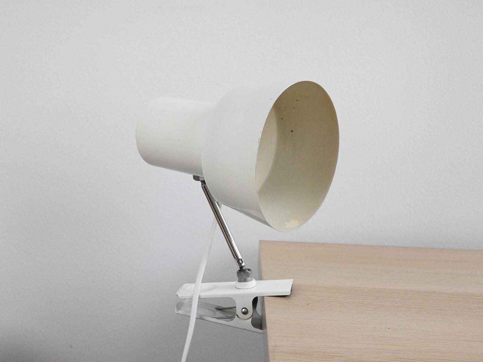 Vintage White Clip On Lamp, Mid Century Desk Lamp, Metal Lamp, Table Lamp, Desk Lamp, Clip On Lamp, Mid Century Lamp, White Lamp photo for sale