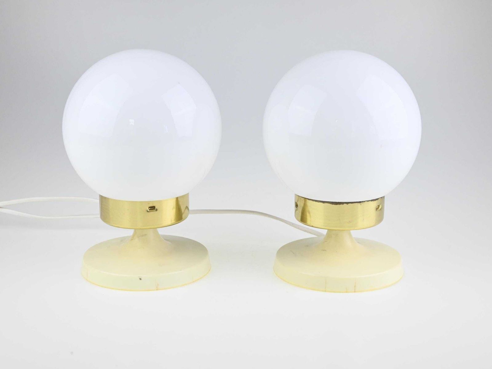 Pair Of Mid Century Lamps, Table Lamps, Desk Lamps, Bedside Lamps, Mid Century Lamps, White Lamp, Pair Of Lamps, Table Lights,Retro Lighting photo buy