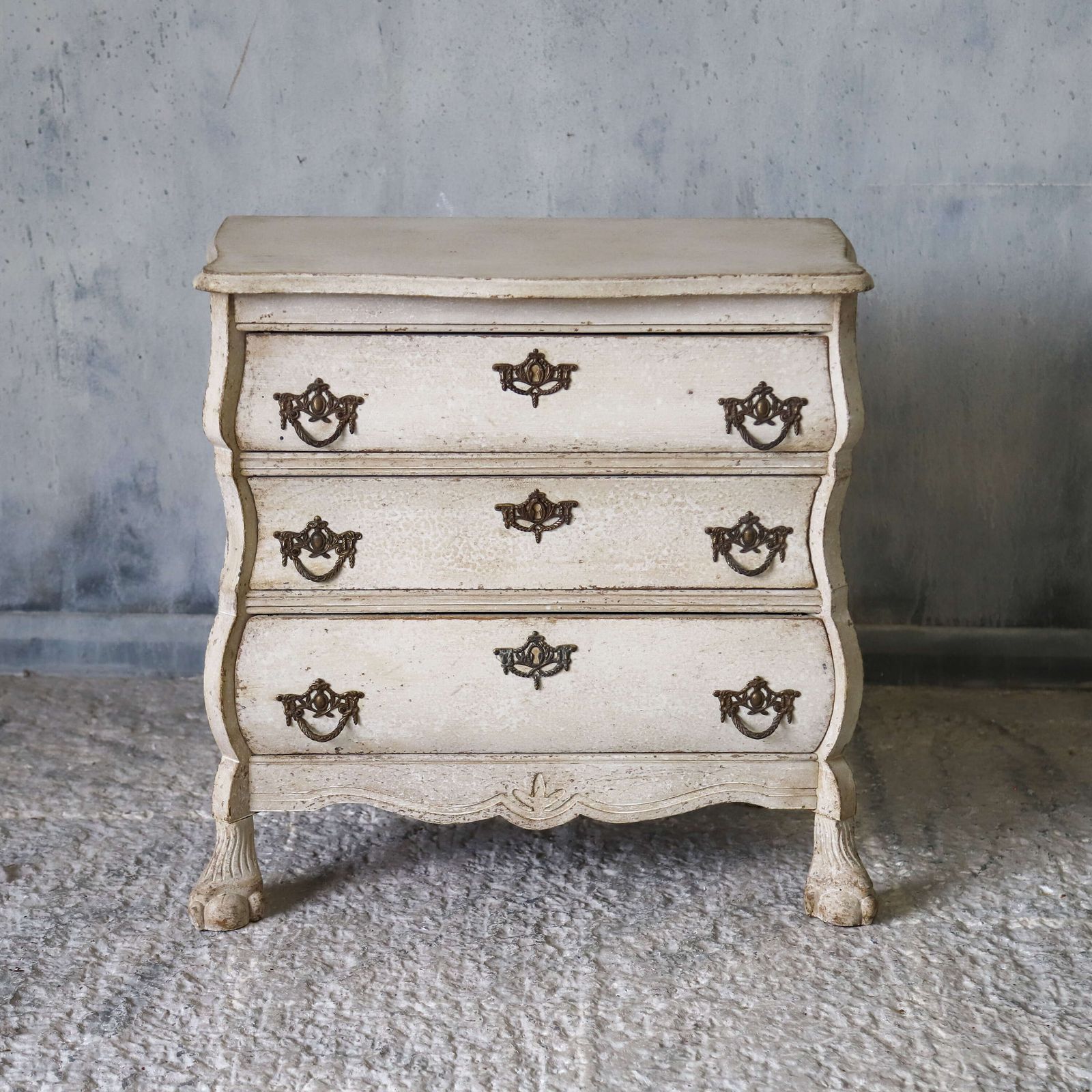 Early 20th Century Dutch Painted Serpentine Chest Of Drawers photo furniture