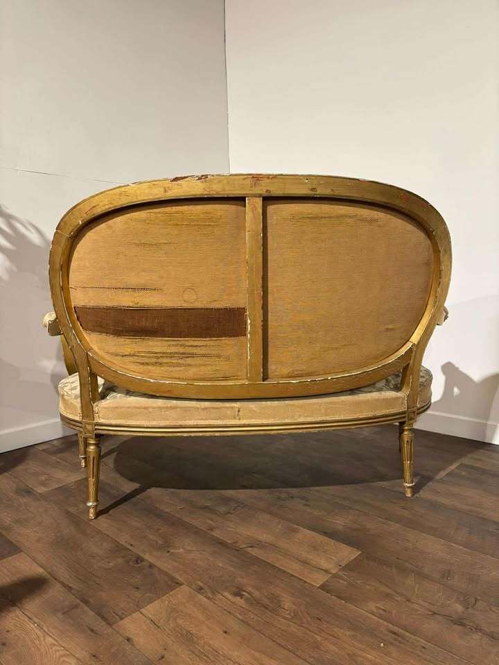 photo buy 19th Century French Gilt & Moulded Tapestry Three Piece Salon Suite