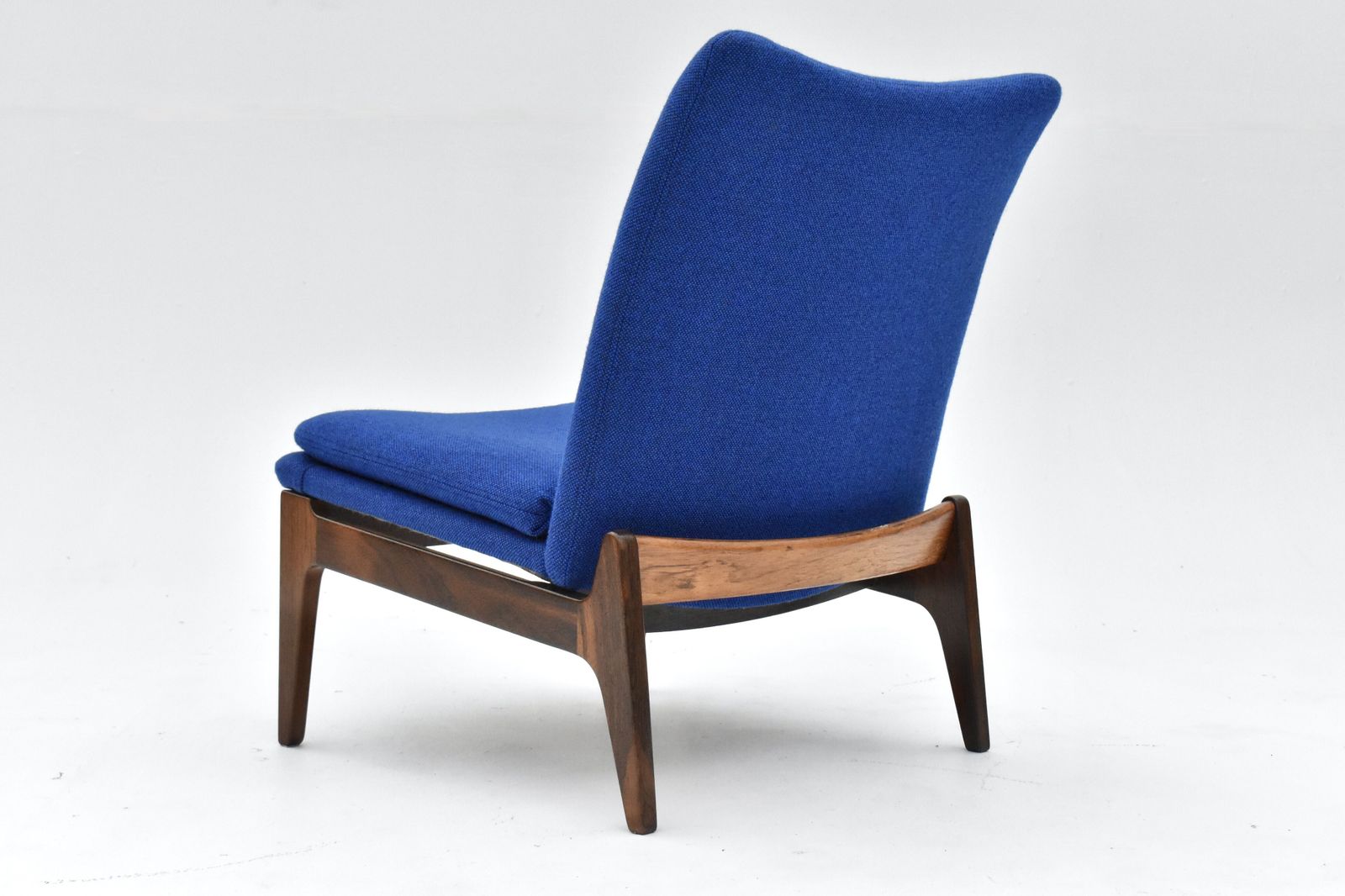 photo buy Finn Juhl Model 112 Interline Chair