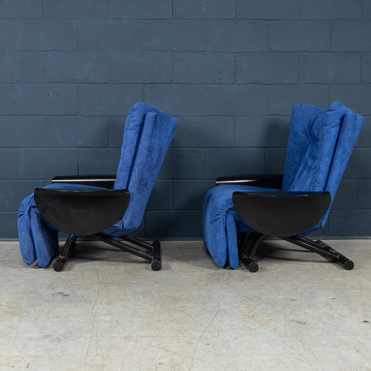 20thc Italian Pair Of Blue Alcantara Leather Reclining Armchairs By Cinova C1980 photo Furniture
