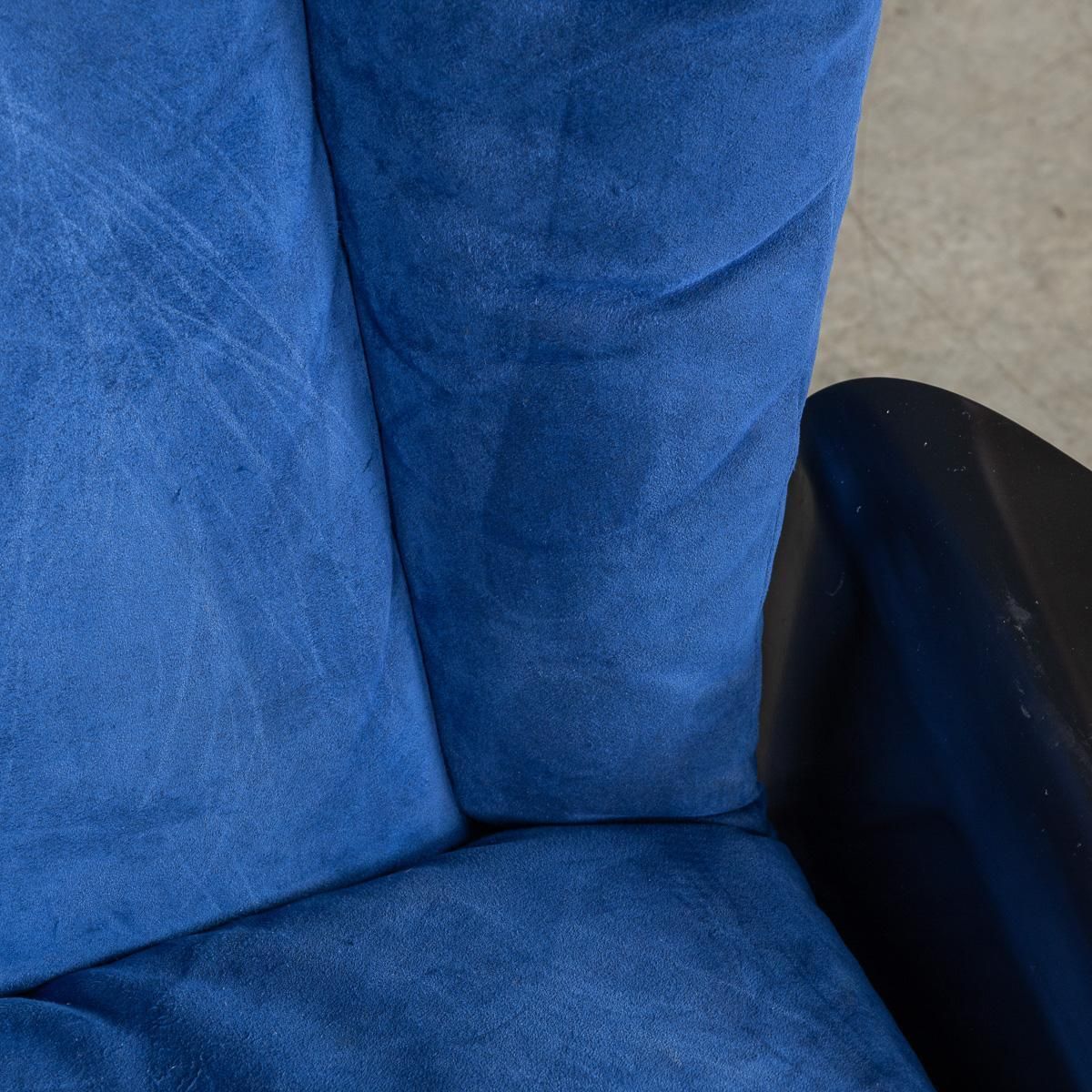 photo vintage 20thc Italian Pair Of Blue Alcantara Leather Reclining Armchairs By Cinova C1980