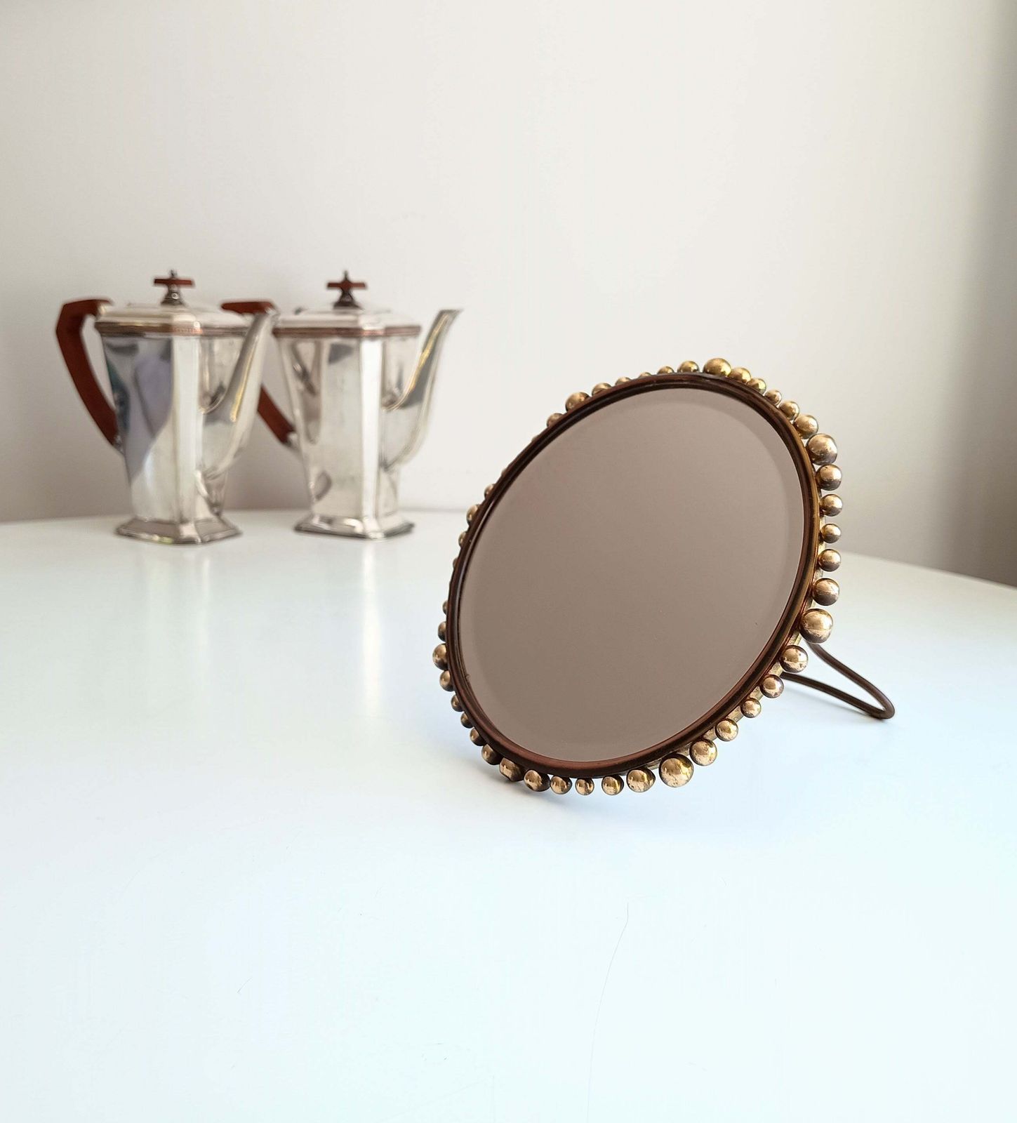 Vereinigte Werkstätten Jugendstil Table Mirror Arts And Crafts Hammered Brass Ball Collier