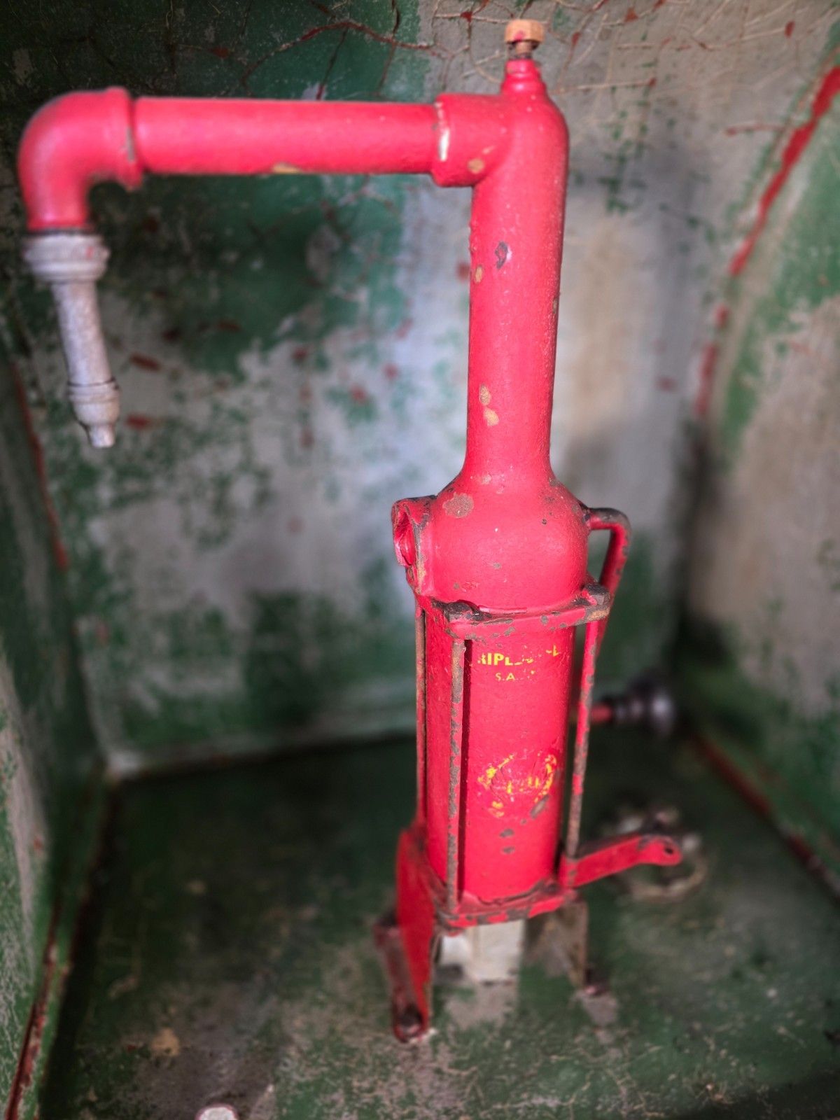 photo furniture 1950s Shell Oil Pump/Dispenser Cabinet