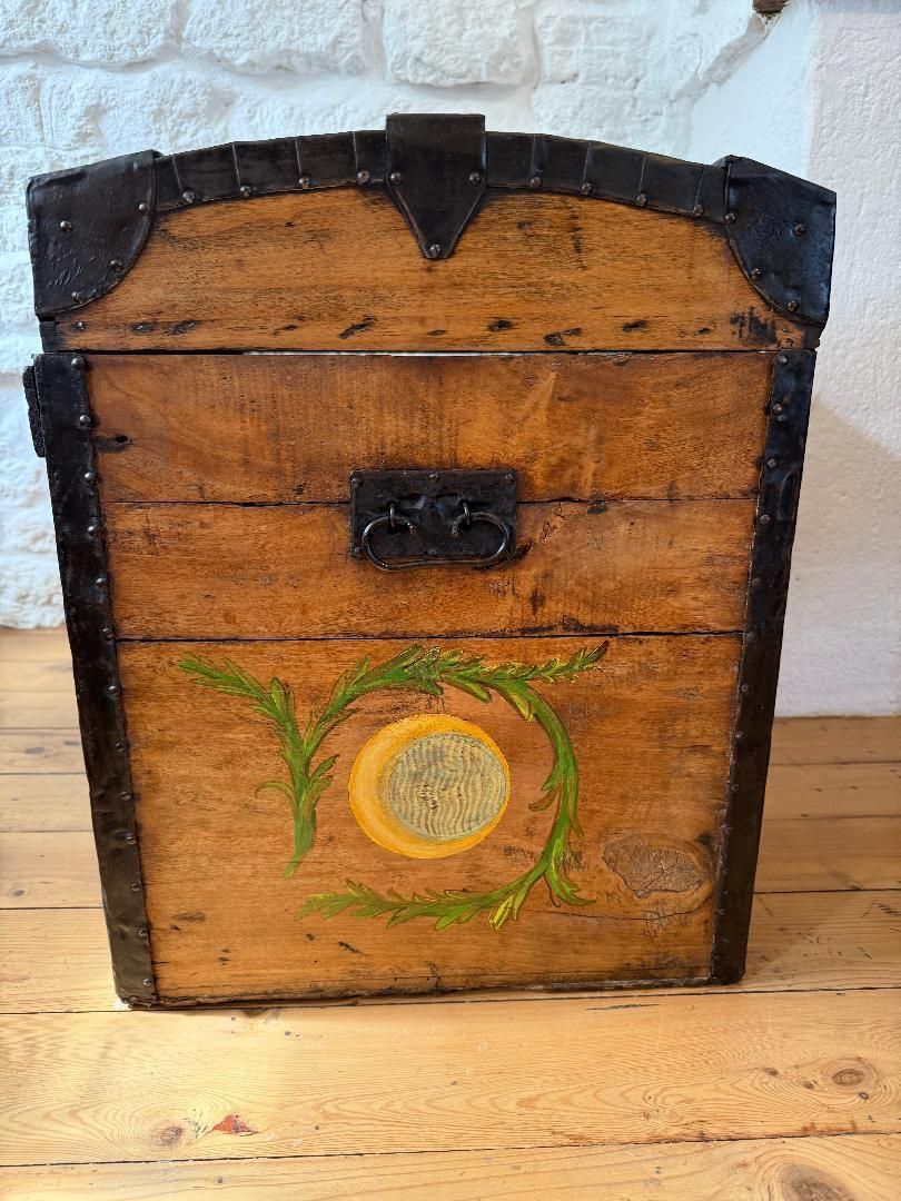 19th Century Dutch East India Company Marriage Coffer photo 155.0