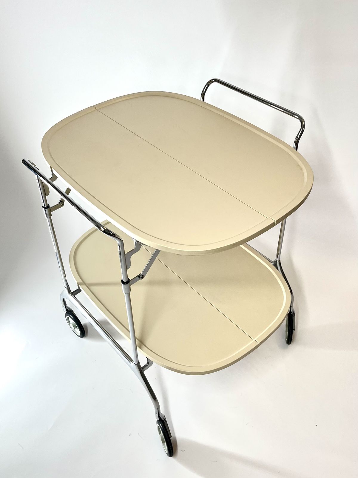 Vintage Kartell Gastone Foldable Serving Trolley/Bar Cart By Antonio Citterio With Oliver Löw, Italy, 1980s photo vinterior