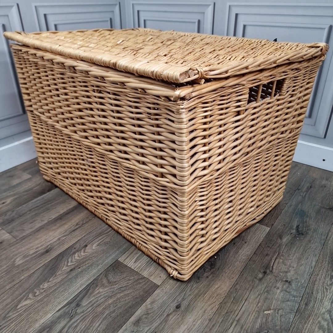 Home Decor Large Vintage Wicker Basket Storage Chest – Blanket Toy Linen Box Lid & Handles photo