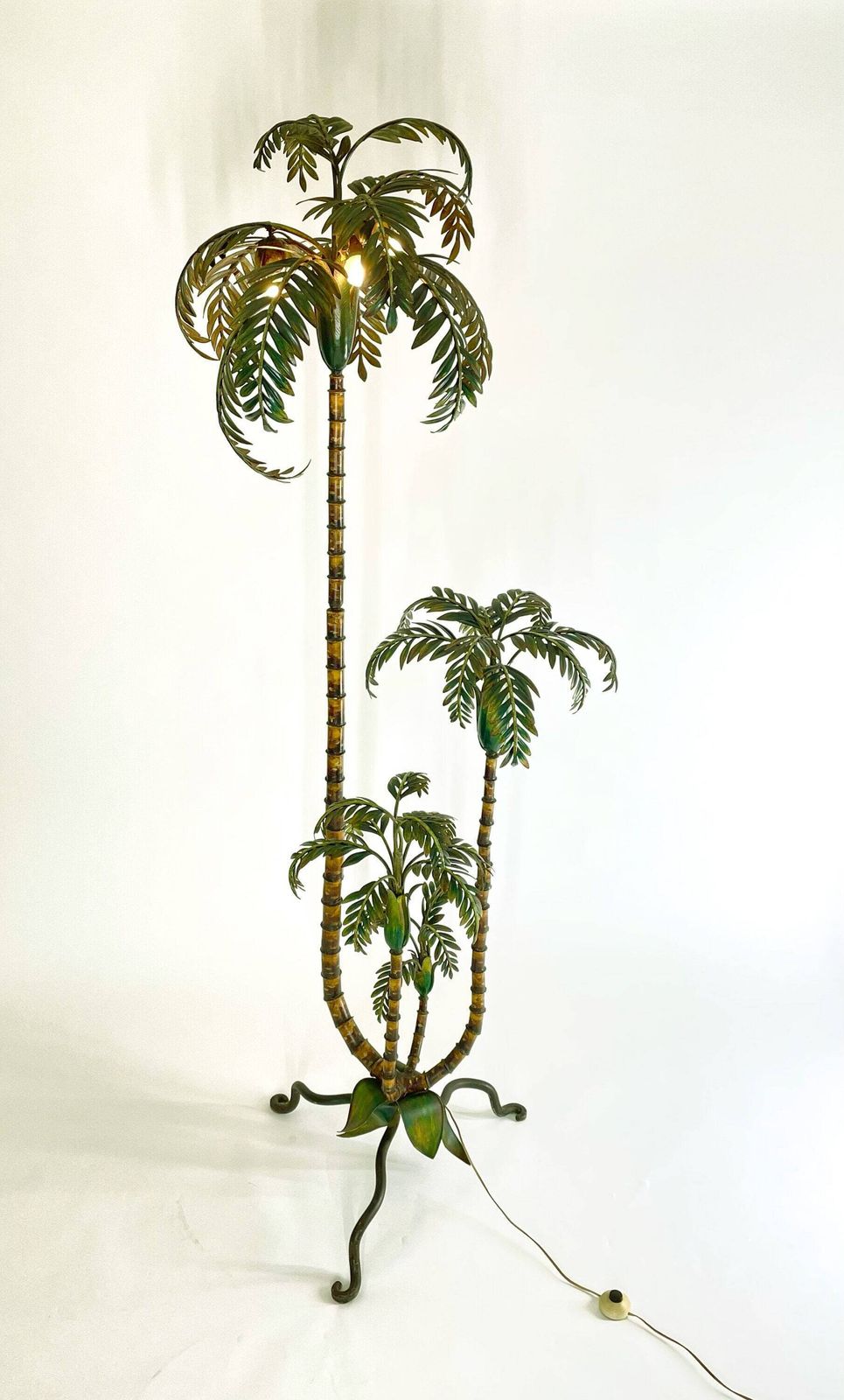 Unique Painted Metal Floor Lamp – Palm Tree Design, Handcrafted Early 20th Century, 3 Light Points, Vintage Tropical Lighting