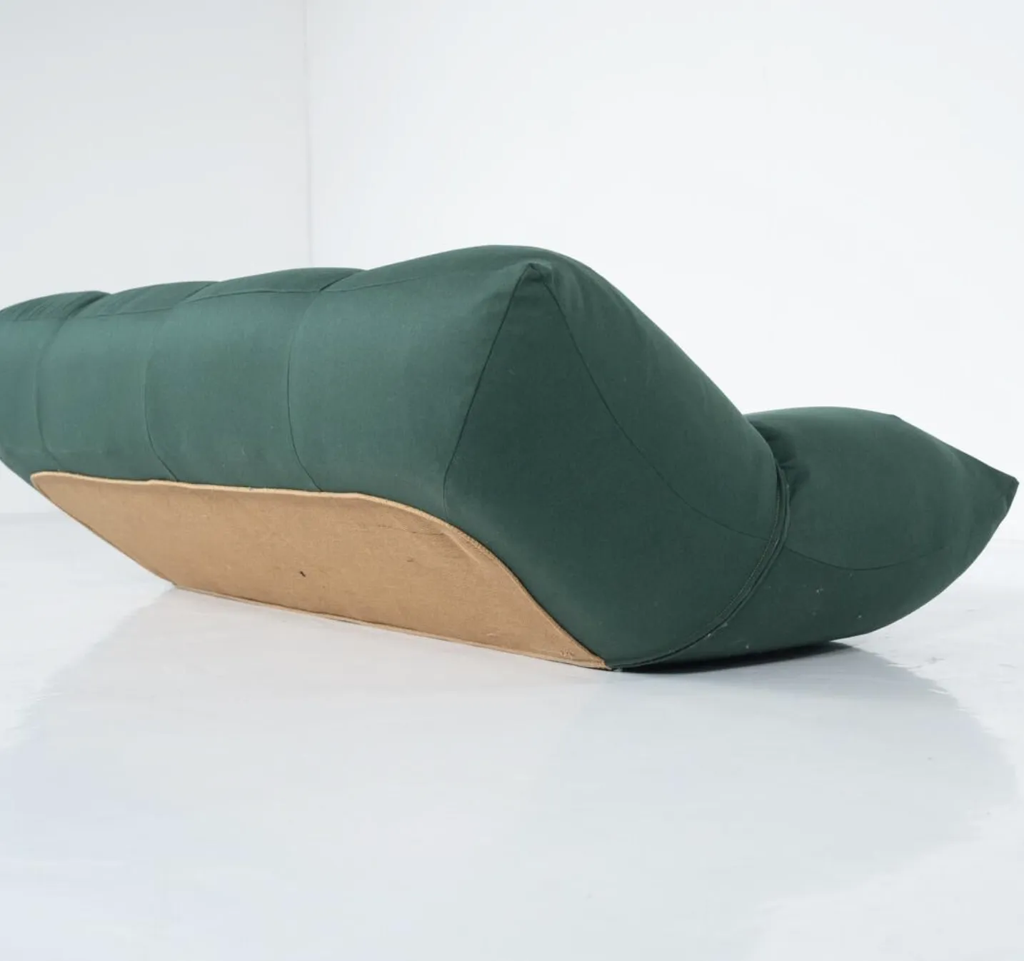 Mid Century Modern Green Papillon Sofa By Giovannetti, Italy, 1970s photo furniture